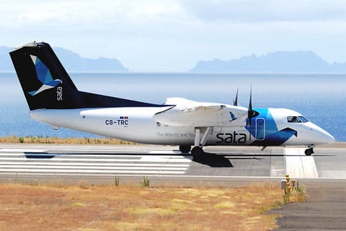 SATA Air Acores DHC-8-202Q Dash 8; CS-TRC@FNC;12.07.2011/607aa