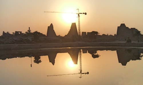 Karnak le lac sacré au coucher du soleil