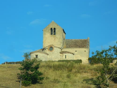ChâtelDeNeuvreChurch