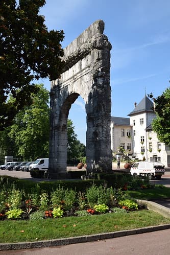 Arc de Campanus, Aix-les-Bains,