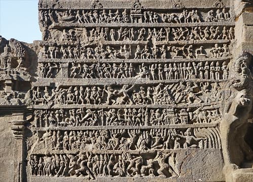 Scènes du Ramayana dans le temple de Kailasha (Ellora, Inde)