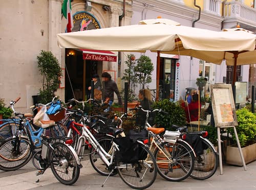 Cohabitation piétons - cyclistes à Rimini 2