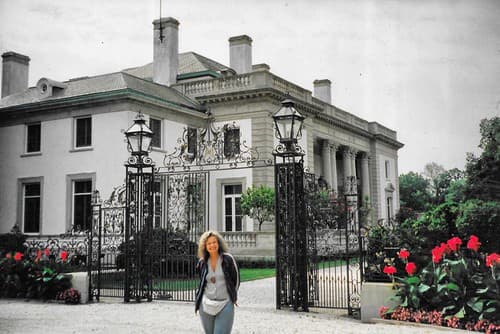 Nemours Mansion and Gardens - Wilmington - Delaware - Historic - English Gate - 1488