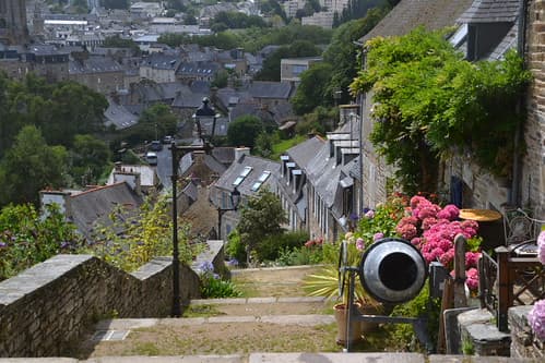 du haut des 142 marches de Brelevenez