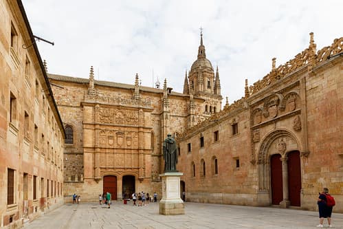 Patio des écoles