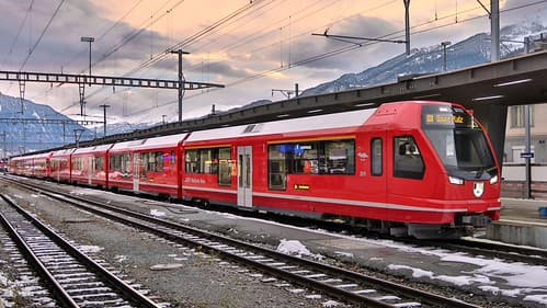 Landquart Station - RhB Capricorn
