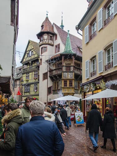Maison Pfister + Maison à la collerette (Zum Kragen)