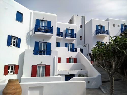 HÔTEL KAMARI