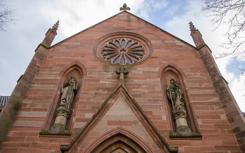 Façade de la chapelle - Le Monastère des Bénédictines du Saint Sacrement