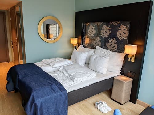 CHAMBRE 401