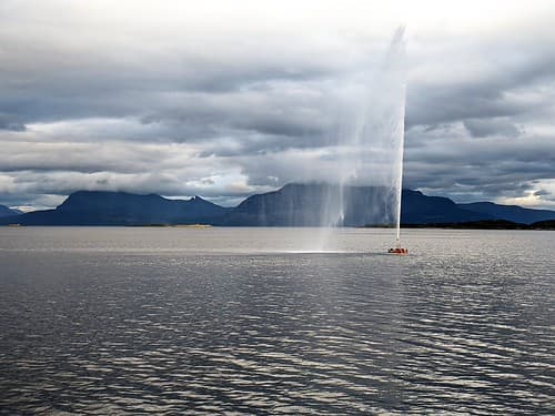 JET D'EAU DE HARSTAD