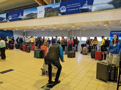 AÉROPORT D'EVENES