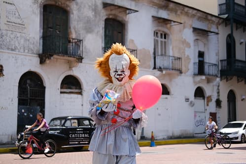 pink balloon