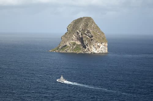 LE DIAMANT MARTINIQUE & CUSTOMS BOAT