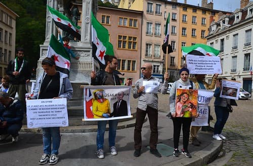 5 years ago, Syrian rally : stop bombing Idlib