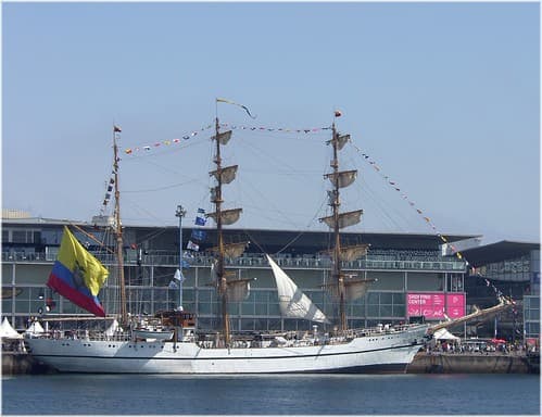 2811-El buque escuela GUAYAS en la Tall Ships Race-Coruña.2012