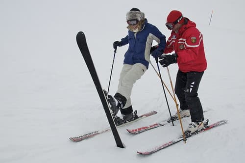 Keels being taught how to lift both skis off the ground