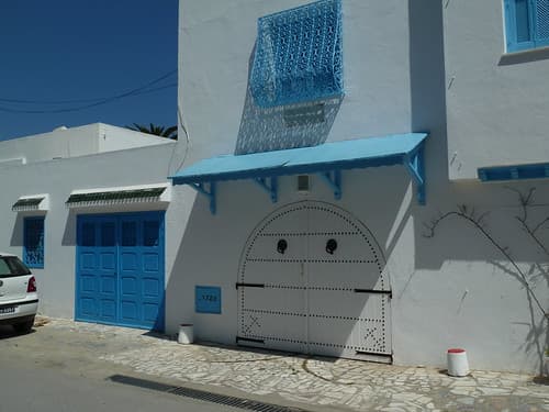 Porte traditionnelle tunisienne