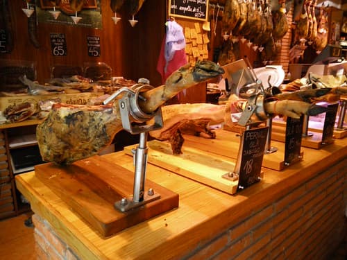 Lloret de Mar, jambons