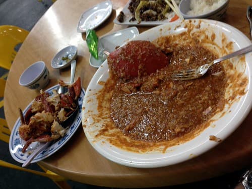 Chili Crab at No Signboard in Geylang - Singapore