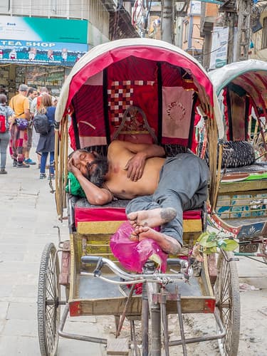 Kathmandou taxi and its driver / Nepal