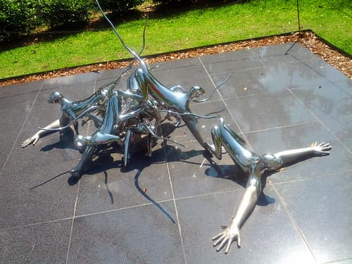 Rona Pondick, Monkeys, 1998-2001