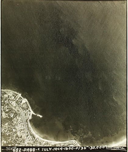 Reconnaissance Photo Aerial View St. Raphael France