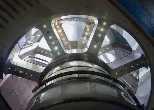Alien Dreadnought