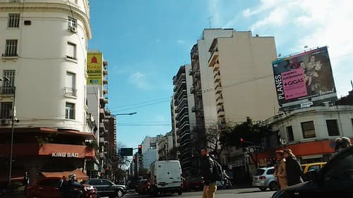 Av. Independencia y Entre Ríos Buenos Aires