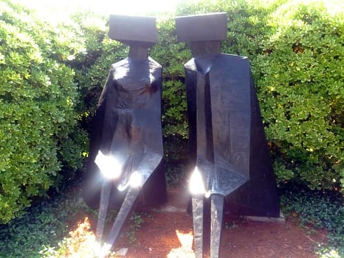 Lynn Chadwick, Two Sitting Figures, 1979-1980