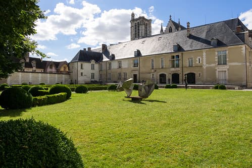 Troyes
