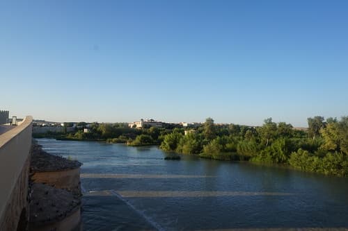 Vue du Guadalquivir depuis la ville de cordoue en août 2016