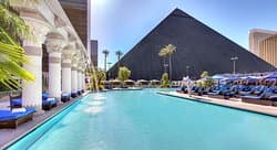 Hôtel FOUR QUEENS HOTEL AND CASINO — Etats Unis