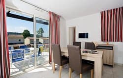 Hôtel HOTEL LES HAUTS DE SALAVAS — France
