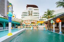 Hôtel A ONE THE ROYAL CRUISE HOTEL — Thailande