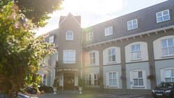 Hôtel LADY GREGORY HOTEL — Irlande