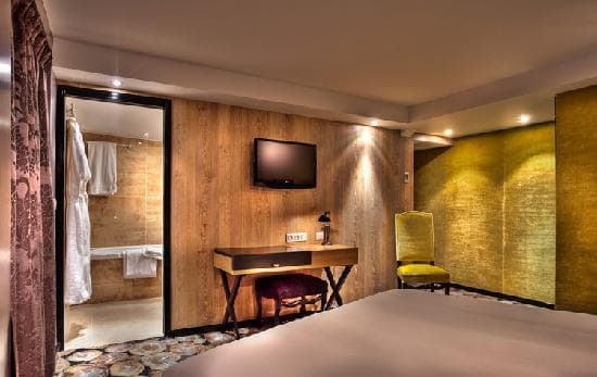 PASCAL SAUNIER HOTEL NOTRE DAME DE GRAVENCHON – vue 4