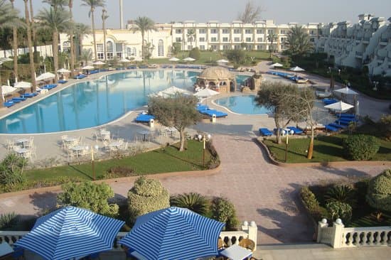 CATARACT PYRAMIDS RESORT – vue 4