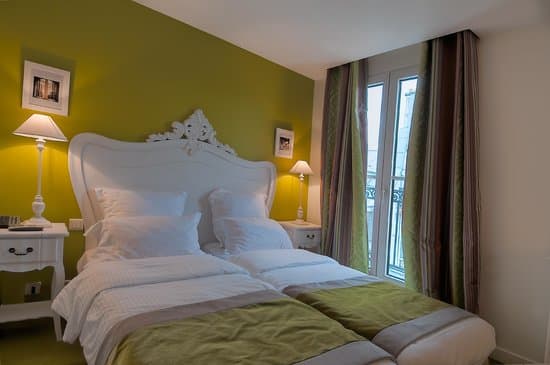 HOTEL CLUNY SORBONNE – vue 4