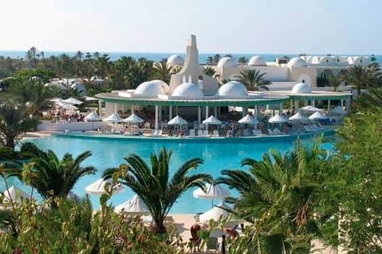 Hotel Riu Palace Royal Garden 5* – vue 3