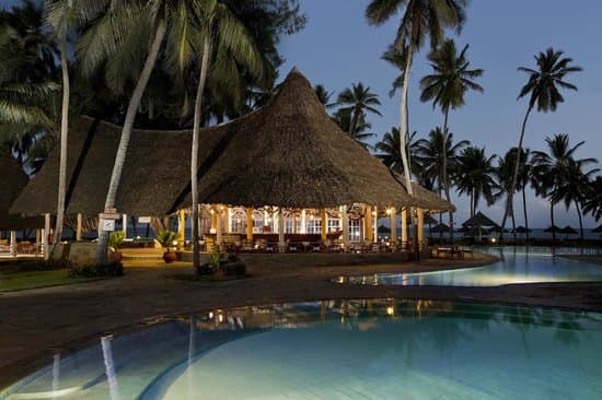 Hôtel Hotel Paradise Beach 4*