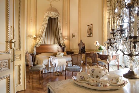 HOTEL CHATEAU COLBERT – vue 3