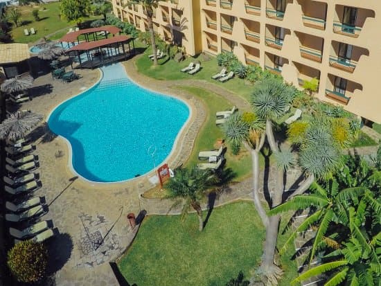 Hôtel DOM PEDRO GARAJAU HOTEL