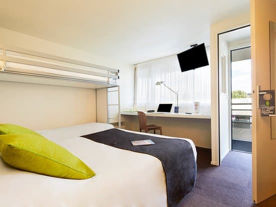 CAMPANILE POITIERS FUTUROSCOPE HOTEL – vue 5