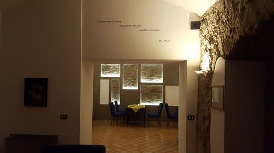 CARAVAGGIO HOTEL NAPLES – vue 4