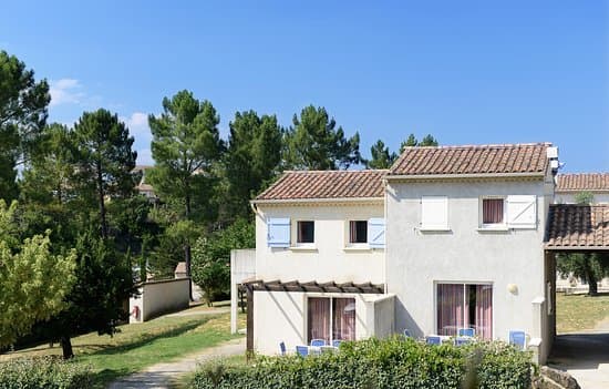 HOTEL LES HAUTS DE SALAVAS – vue 5
