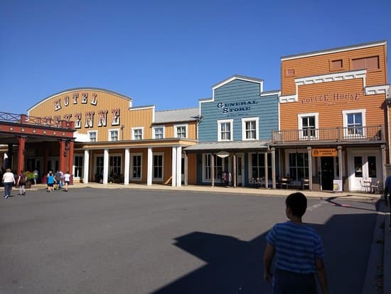 DISNEY'S HOTEL CHEYENNE – vue 4