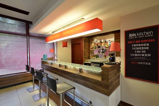 IBIS BUDAPEST AERO HOTEL – vue 5
