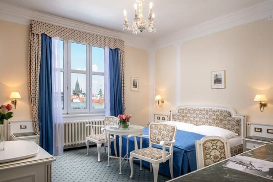 HOTEL HUSA LLAR – vue 2