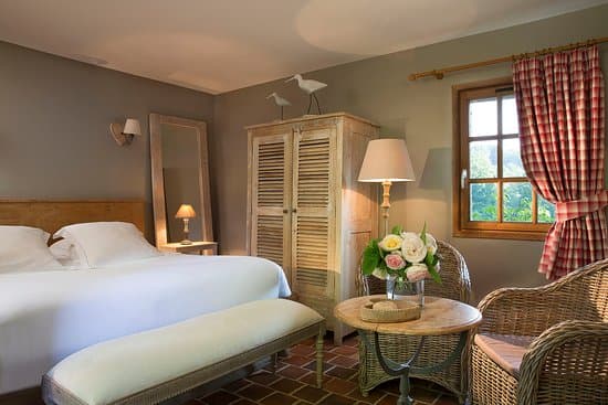 HOTEL AUBERGE DE LA SOURCE – vue 3